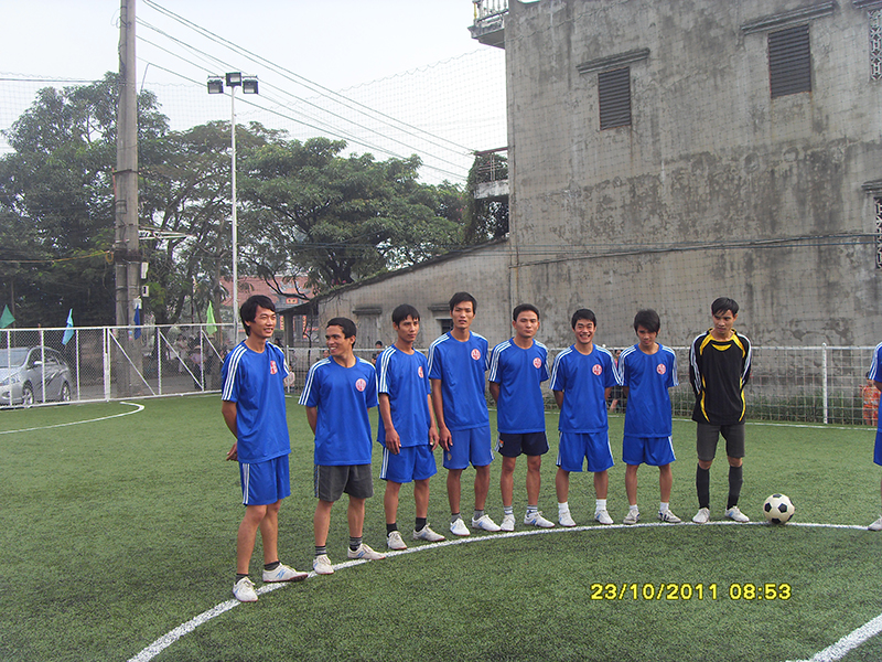 Giao lưu bóng đá nhân viên văn phòng & lái xe